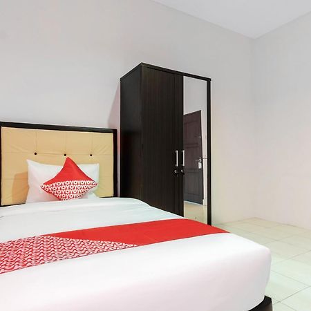 Oyo 622 Bakti Homestay Medan Kültér fotó