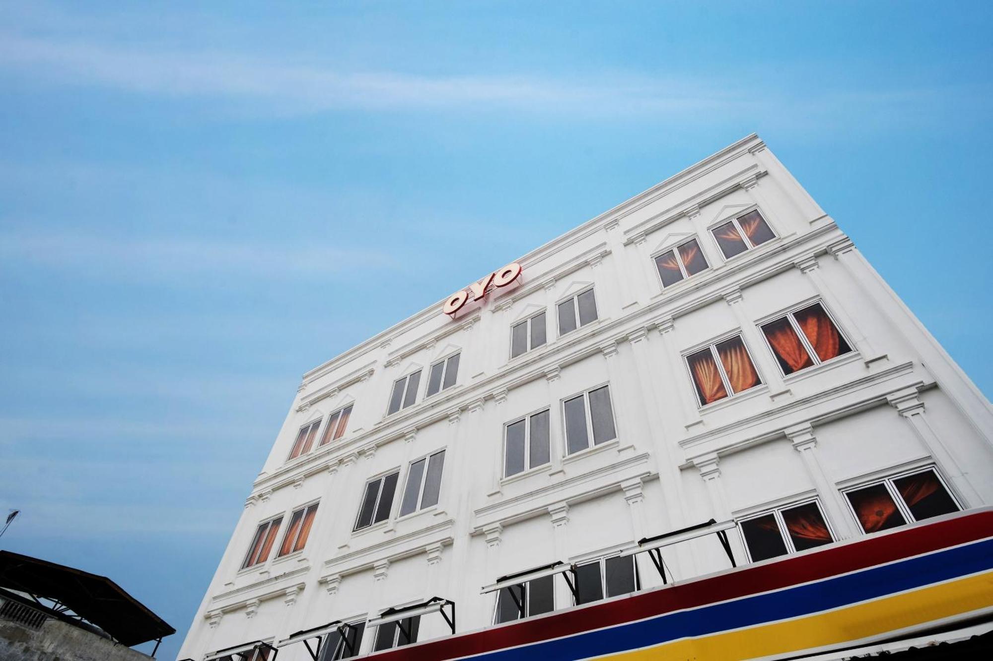 Oyo 622 Bakti Homestay Medan Kültér fotó