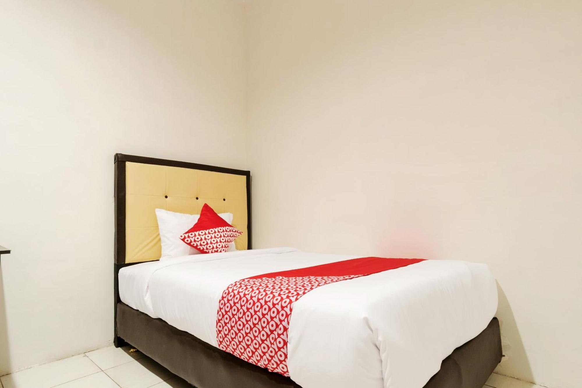Oyo 622 Bakti Homestay Medan Kültér fotó